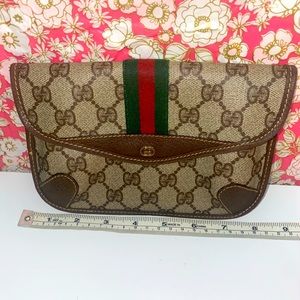 Gucci small Envelope Authentic. 014.89.5205